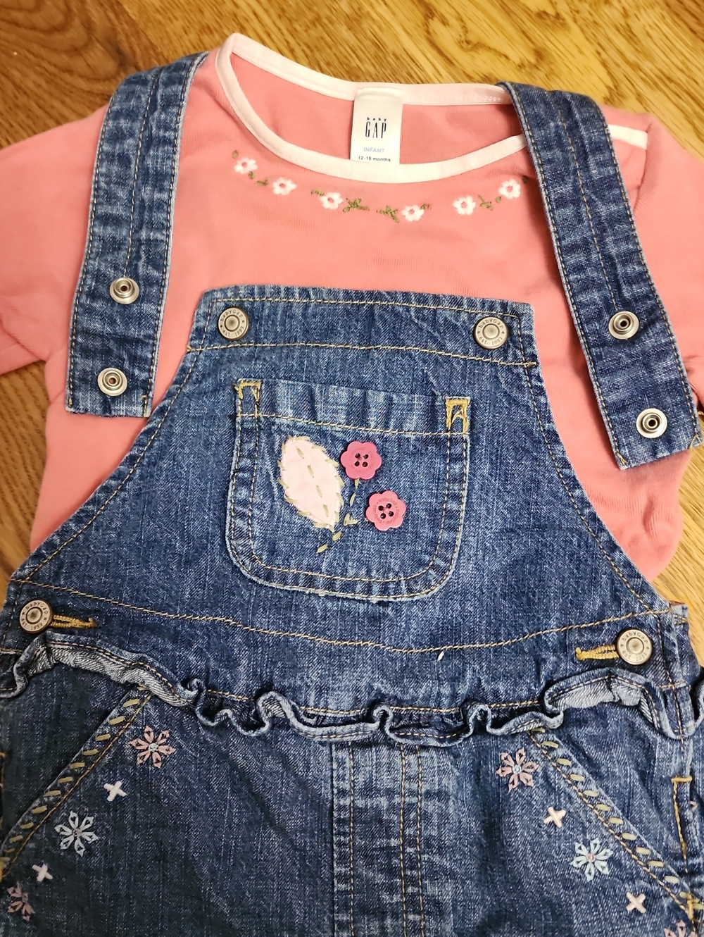 VTG Baby Gap Denim Ruffle Overalls & Floral Top Set 12-18M Y2K 2003 2006 Cottage - Picture 2 of 10